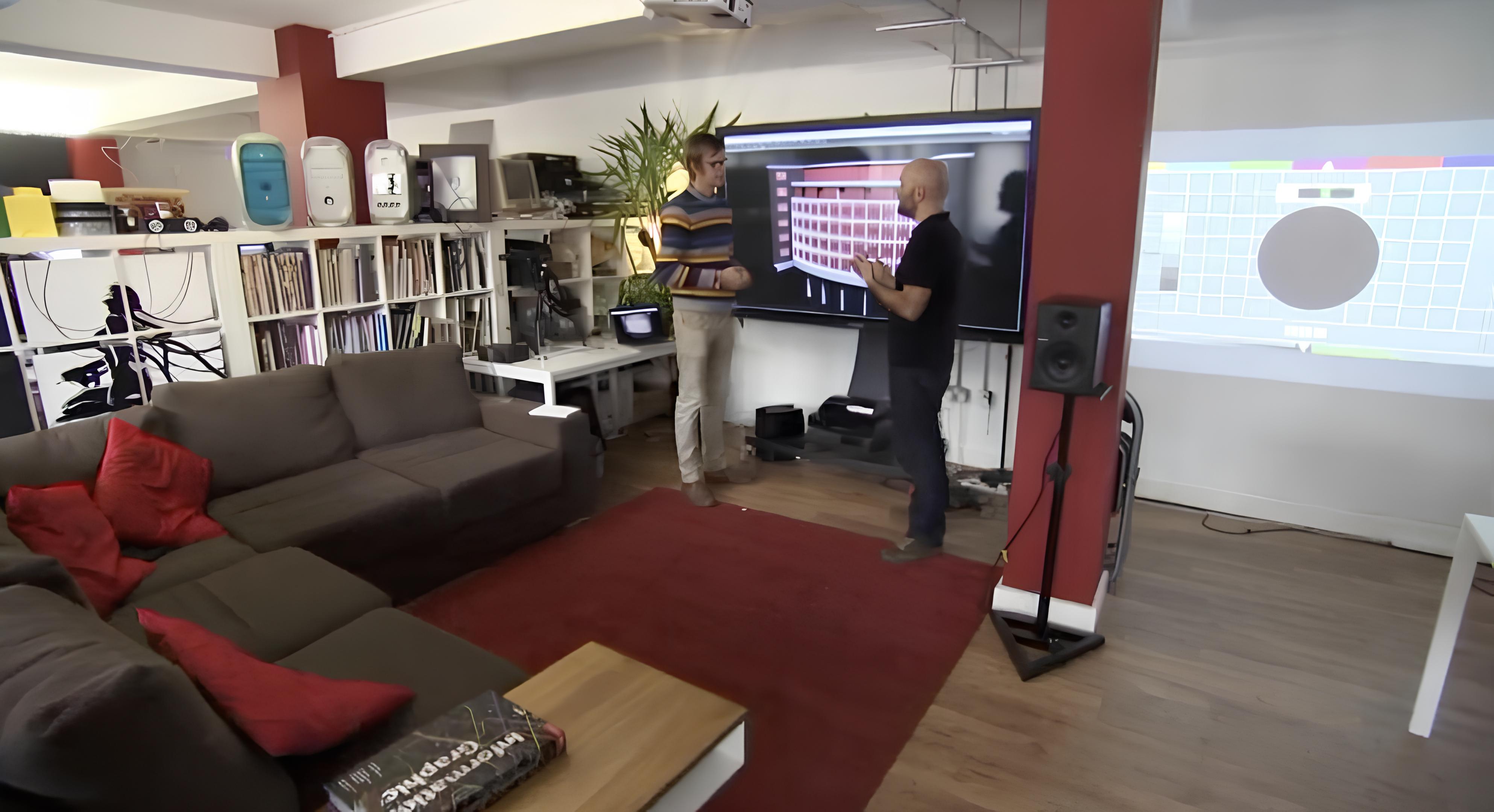 A BBC Interview with seeper about the Queens Diamond Jubilee concert that was watched in person by over 20,000 and 17 MILLION TV viewers across the nation.